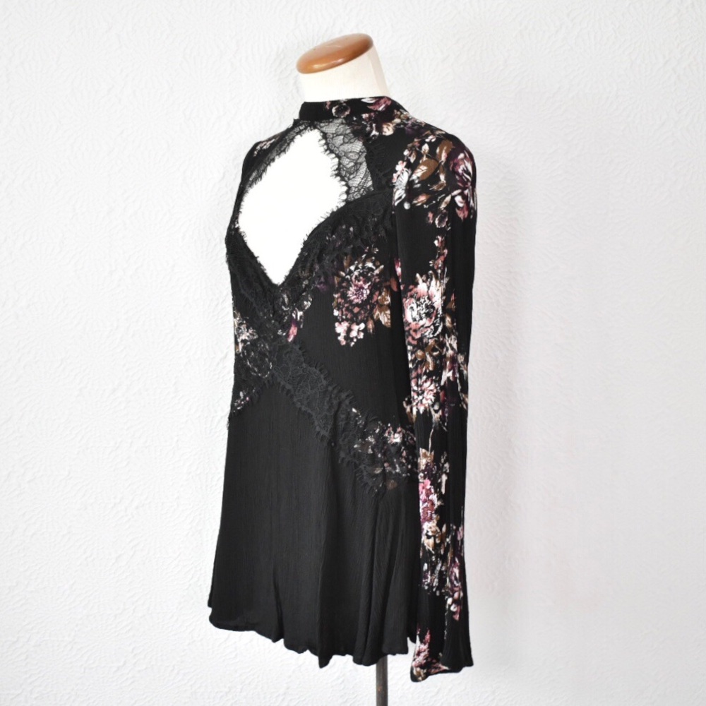 Gypsies & Moondust Black Floral Tunic Top